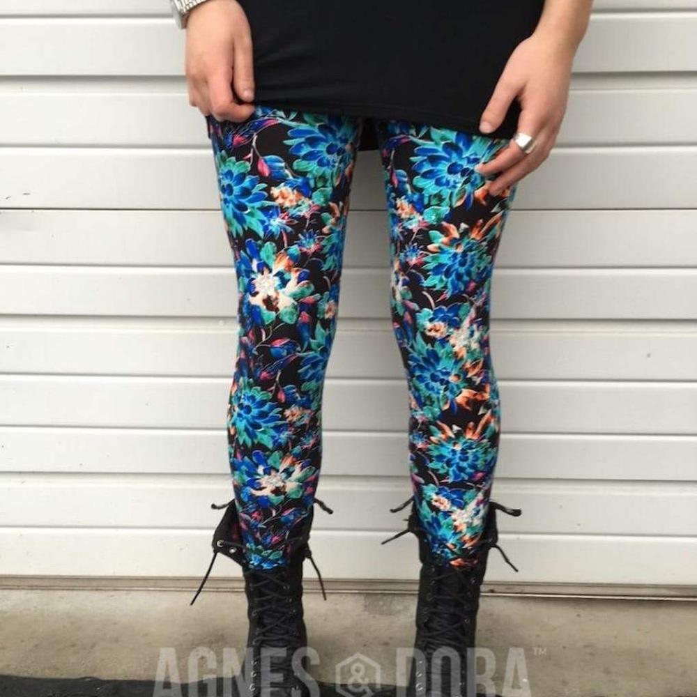 New Agnes & Dora Kids Leggings Blue Blossoms